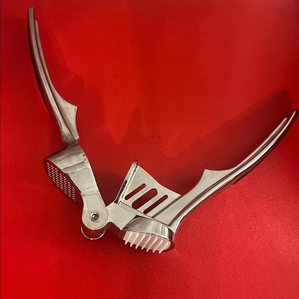 Garlic Press Crusher Squeezer Masher Ginger Mincer Chopper Manual Kitchen Tool